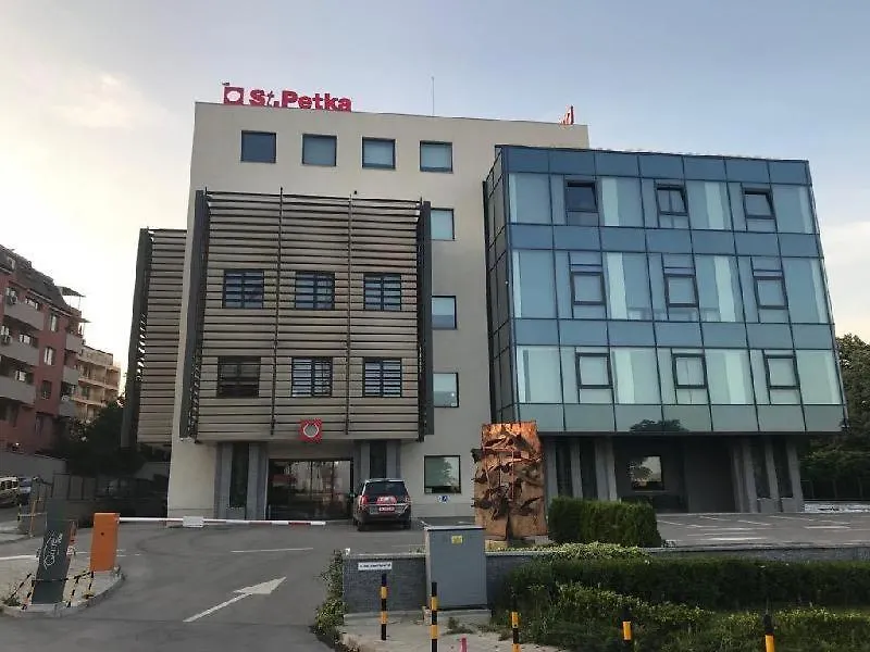 Двустаен С Паркомясто, Перфектен В Гр Варна Кв Левски До Умбал Св Марина И Очна Клиника Св Петка Apartment Varna